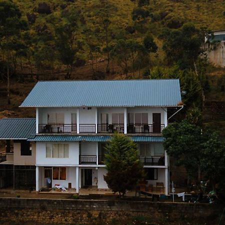 Bed and Breakfast Rock And Mist Munnar Devikolam Exterior foto